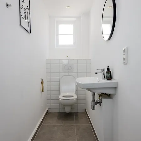 Apartament K&m - Zentral - Geraeumig - Charmanter Altbau